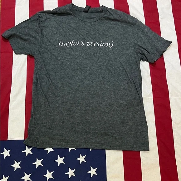 “Taylor’s version” t-Shirt - Picture 1 of 11